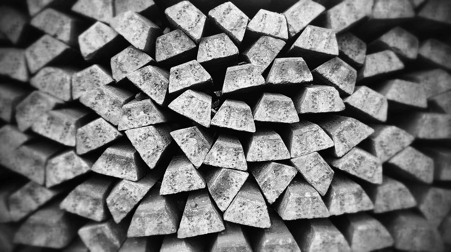 100 Ü AŞKIN RUS METALI MINERALI VE KIMYASAL ÜRÜNÜ IÇIN GÜMRÜK TARIFELERI